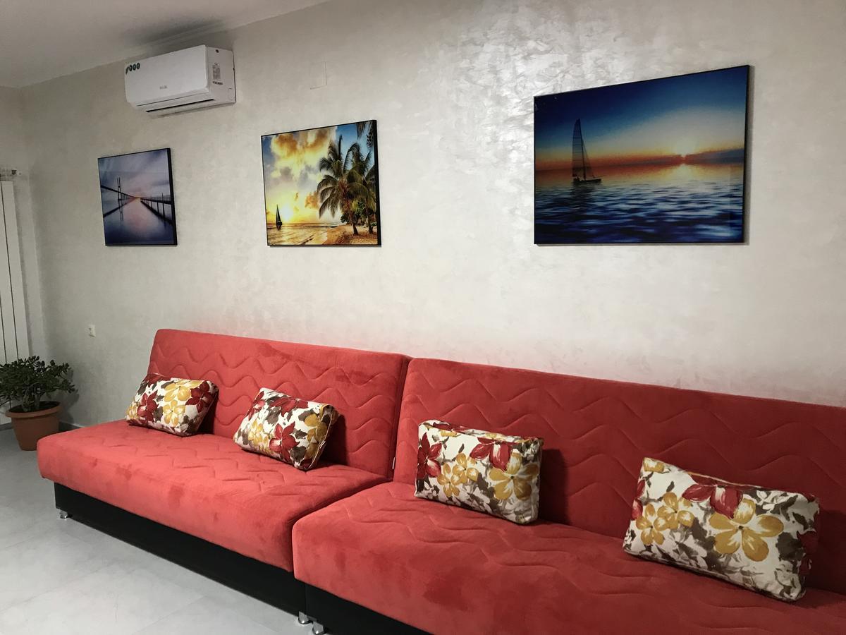 فندق ماريانا باتومي المظهر الخارجي الصورة